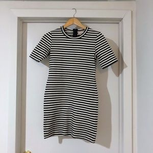 Aritzia - Sunday Best Striped Bodycon Dress